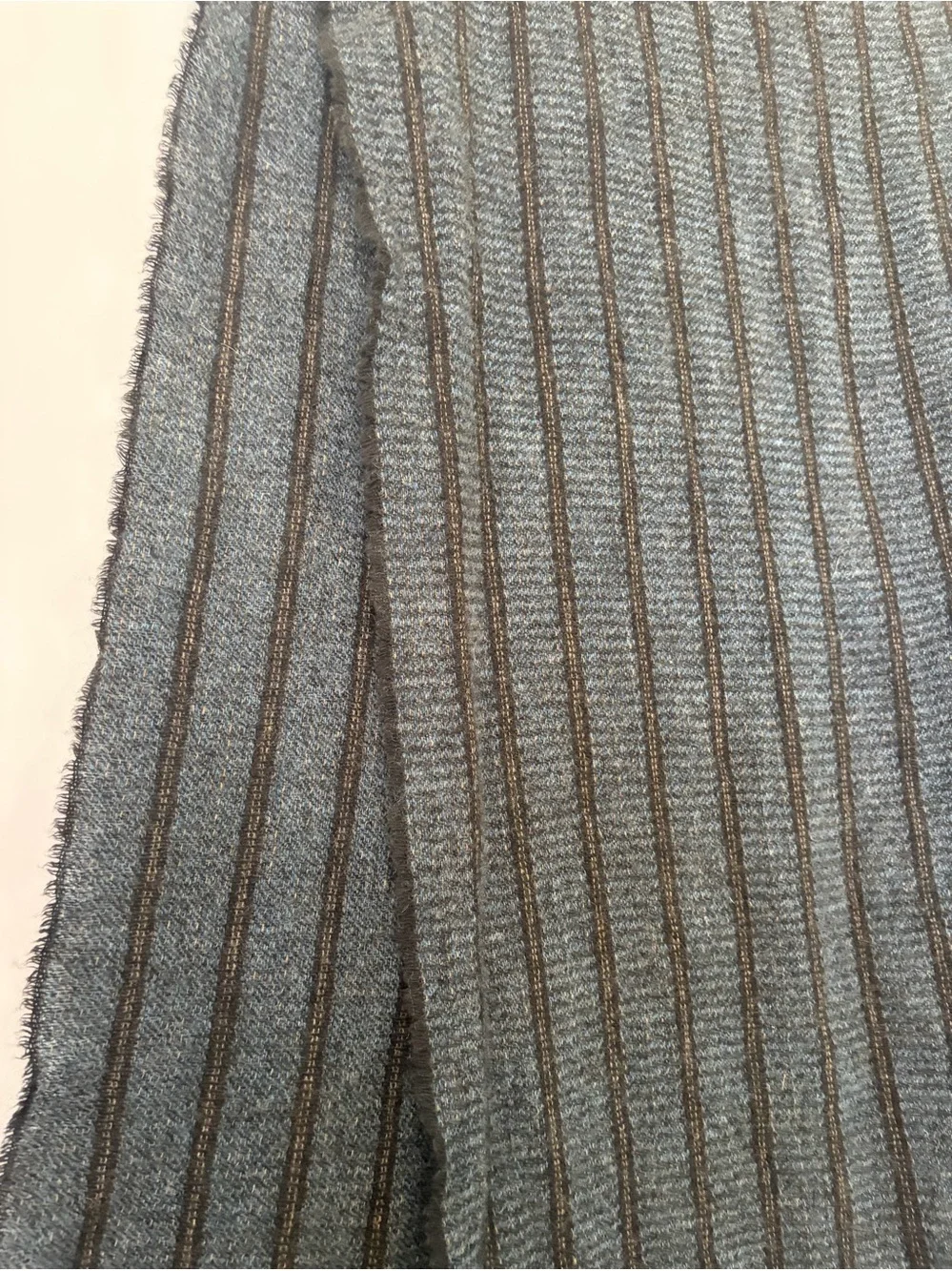 John Varvatos men’s 100% cashmere striped scarf - Picture 4 of 7